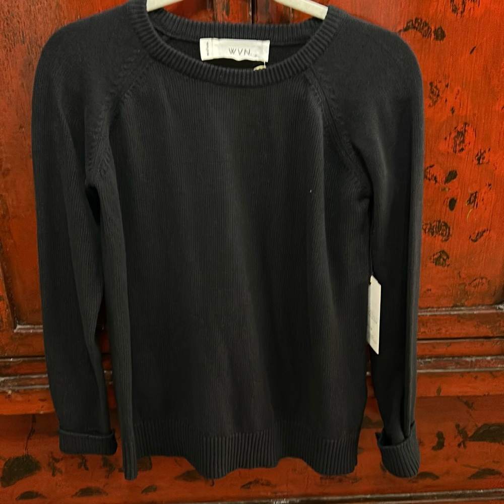 WVN Black crewneck sweater.New .Size M.